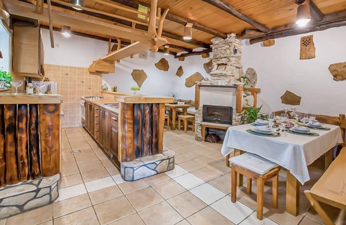 Zmijavci House | Rustic three-room Villa Ognjistar with a beautiful garden and luxury private pool surrounded by peace and nature near the Makarska Riviera