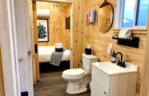 Pear Park House | Rustic Tiny House Glamping in Grand Junction: Authentic Rural Charm in Colorado