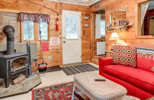 Weare Apartment | Rustic Waterfront Cottage with Fire Pit and Kayaks