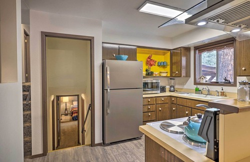 Winchester House | Rustic Western Home: Walk to Winchester Lake!