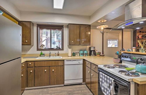 Winchester House | Rustic Western Home: Walk to Winchester Lake!
