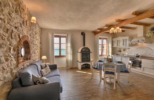 Oldesio Apartment | Rustico Melograno, Il Melo - Theater Home