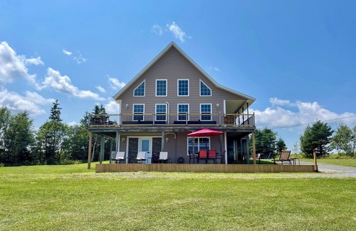 Rusticoville House | Rustico View Retreat- NEW rental, Perfectly located 4bdrm with wraparound deck