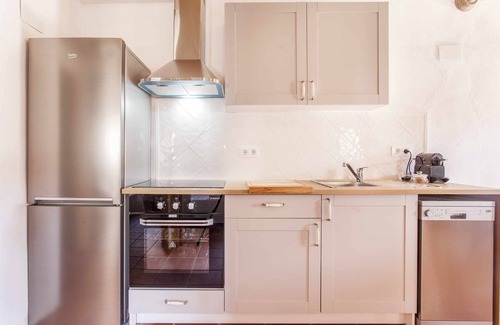 Alpuente Apartment | RUSTIKALPUENTE GIRL SCHOOL