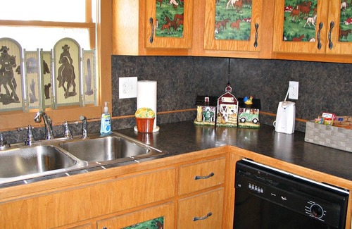 Covington Cabin | Rustique Cabin at Briarcreek Farm, Downstairs Only, Sleeps 4