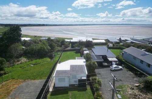 Riverton House | Rustys Riverton Retreat