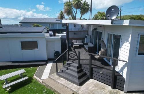 Riverton House | Rustys Riverton Retreat