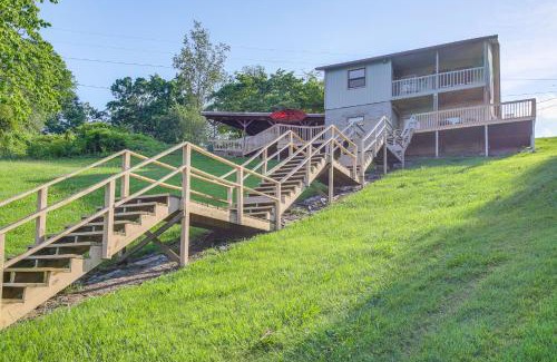 Rutledge House | Rutledge Hilltop Home on Cherokee Lake with Decks!