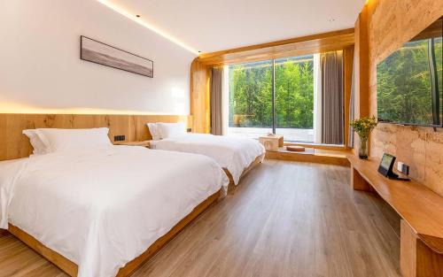 Tonglu County Hotel | Ruyuan Xiaomanli