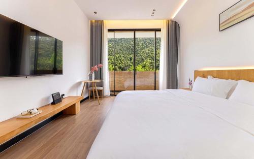 Tonglu County Hotel | Ruyuan Xiaomanli