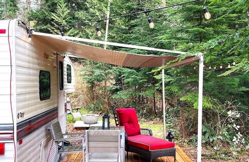 Port Moody House | RV |Hot tub & fire-pit | Cape Carraholly Retreat