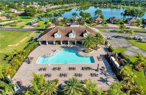 Biggar RV Rental | RV Lot for Rent in Luxury Motorcoach Resort - Lot 2