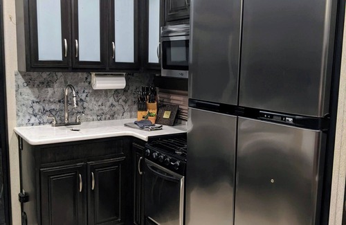 Hardy House | RV on 25 acre Farm on the Spring River