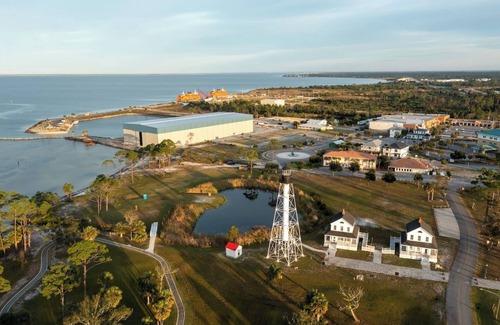 Wewahitchka RV Rental | RV Ready! Full Hookups. Enjoy Port St. Joe and the Beaches at this Private RV