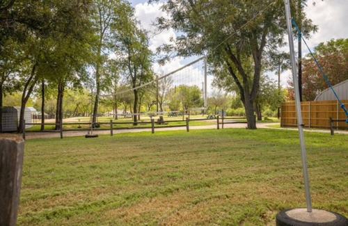 Buchanan Dam RV Rental | RV Site - Pull Through 43