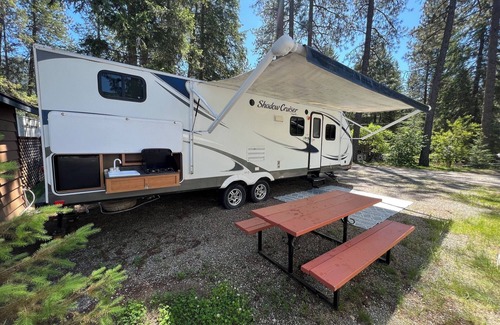 Christina Lake RV Rental | RV & Site Rental in Christina Pines Campground