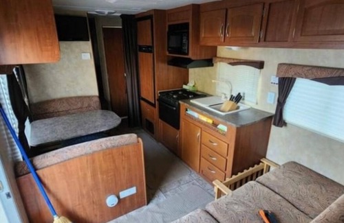 Christina Lake RV Rental | RV & Site Rental in Christina Pines Campground