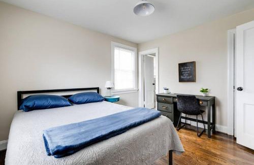Mosby House | RVA Cottage Cozy & Spacious Near Downtown