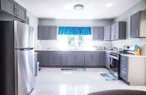 Glendevon House | RVR Homes - Greenwood. St. James Your Perfect Getaway Awaits