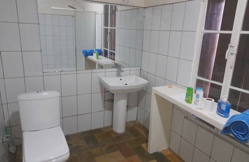 Nyanza Apartment | Rwanda African Art Museum