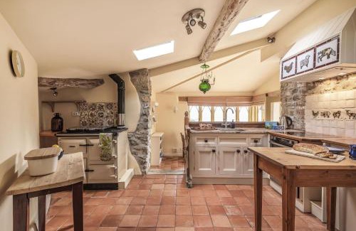 Whitchurch Canonicorum House | Ryall Hope Cottage