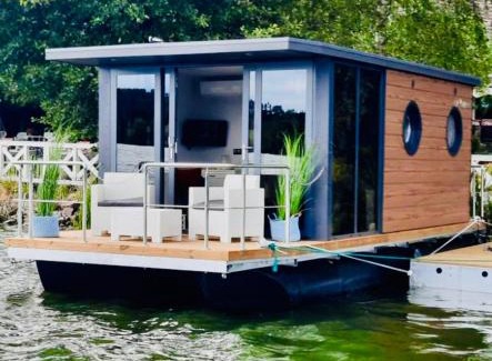 Koronowo Boat Rental | Rybakówka Houseboats Domki na wodzie