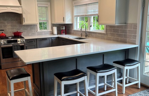 Merrick House | RYDER CUP ENTHUSIASTS: 11 miles from Bethpage Black. Spacious 4 bedroom home.