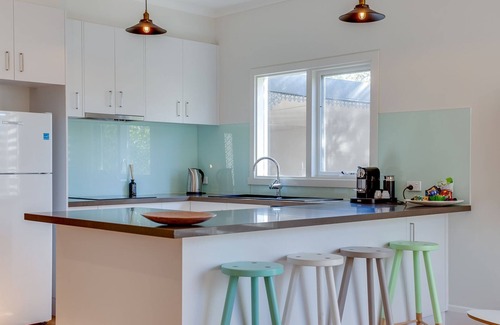 Rye House | RYE Classic- amazing location, up to13 guests, foxtel, - BONUS* NIGHT OFFER 2025