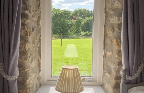 Scawton Cottage | Ryedale Cottage - single storey cottage with stunning views of the Howardian Hills, Helmsley