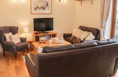 Easthope House | Ryelands Cottage