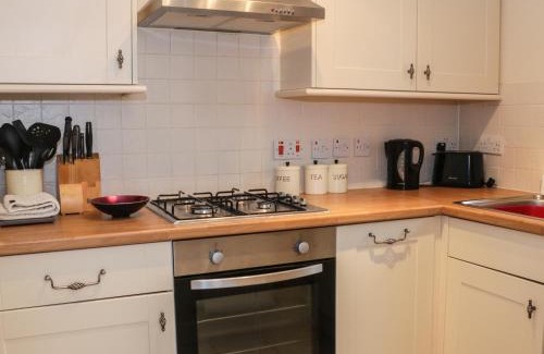 Easthope House | Ryelands Cottage