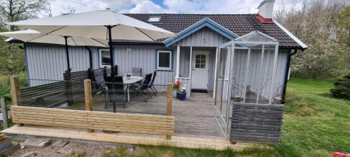 Brastad House | Rymligt sommarhus i Lahälla med 400 meters gångväg till havet