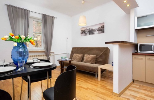 Nowe Miasto Apartment | Rynek Nowego Miasta 6/8/10 | Apartment By Market