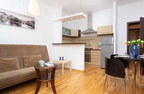 Nowe Miasto Apartment | Rynek Nowego Miasta 6/8/10 | Apartment By Market