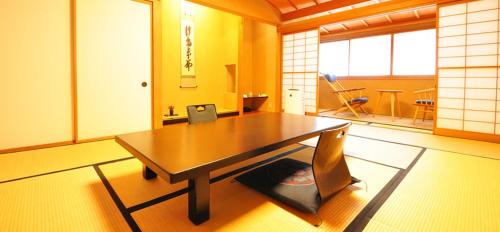 Tsukioka Onsen Hotel | Ryokan Imai