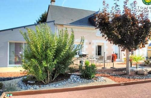 Benais House | Séjour détente en Touraine : maison de charme avec spa, sauna, fitness, jardin clos et équipements pour bébé - FR-1-381-473