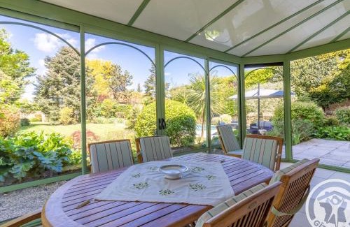 Saint-Georges-sur-Layon Bed & Breakfast | Séjour de charme avec piscine à Saint-Georges-sur-Layon, proche de Saumur et des châteaux de la Loire - FR-1-622-81