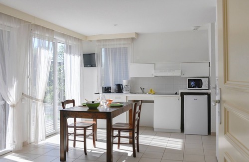 Montreal Condo | Séjour relaxant | Terrasse et piscine extérieure