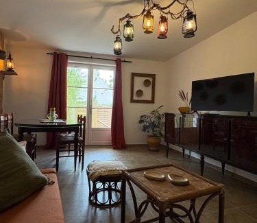 Belleme Apartment | Séjour tropical famille-Jungle house - Jardin privé