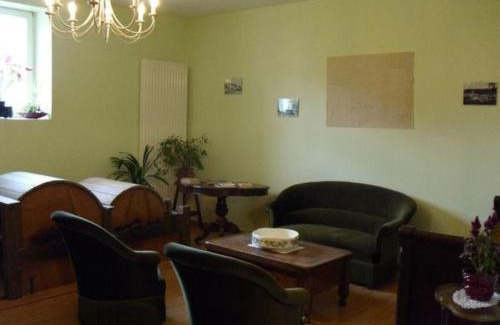 Montigny-les-Vaucouleurs Bed & Breakfast | Séjournez au cœur du pays de Jeanne d'Arc dans une maison avec 4 chambres uniques - FR-1-585-153