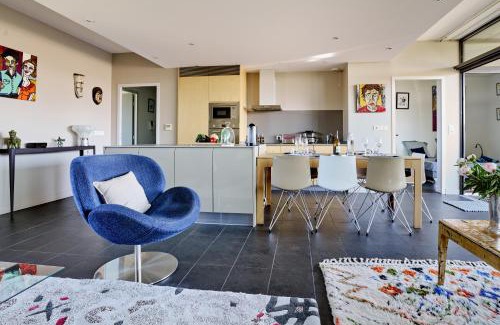 L'Isle-sur-la-Sorgue Apartment | Sérénité au fil de l'eau Appartement de standing