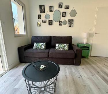 Breuillet House | Sérénité aux Nids du Petit Bois pour un séjour détente en Charente Maritime