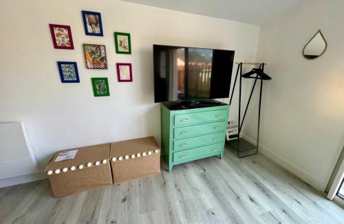 Breuillet House | Sérénité aux Nids du Petit Bois pour un séjour détente en Charente Maritime