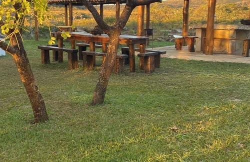 Diamantina Cottage | Sítio Água de Trombas Dantas, wonderfully peaceful amidst lush nature.