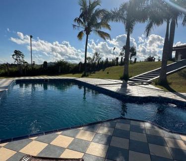 Salesopolis House | Sítio frente à Barragem