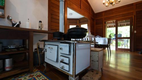 Campo Largo House | Sítio Kaapora - Chalé Confortável em meio a natureza