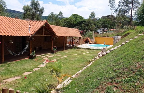 Sao Thome das Letras House | Sítio Vale do Guardiao casa aconchegante com area Gourmet e piscina