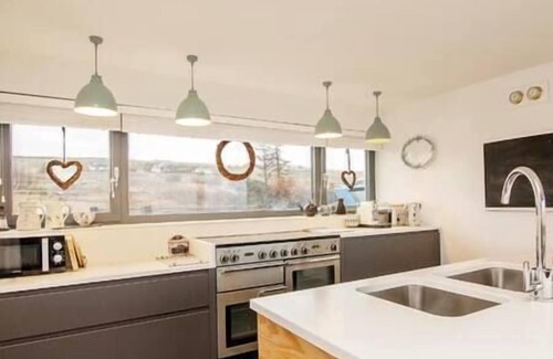 Drumchork House | Sòlas, Luxury coastal retreat