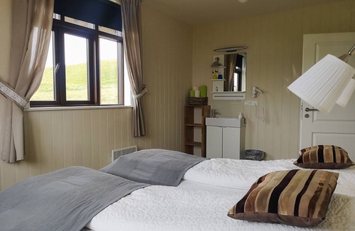 Ytri Solheimar House | Sólheimahjáleiga Guesthouse