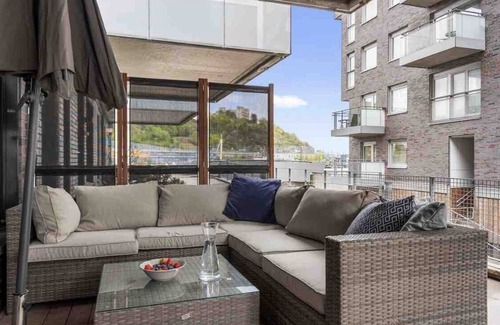 Gamle Oslo Condo | Sørenga Munch ved Kanalen - Egen Terrasse Uteplass